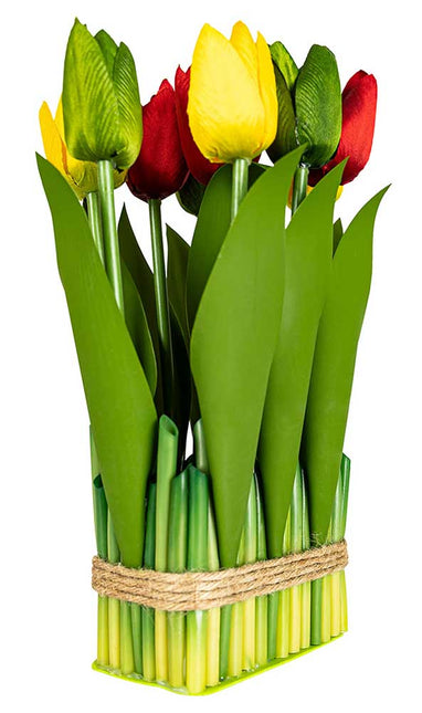 PartyXplosion Deco tulpen rood geel groen in bamboo mandje