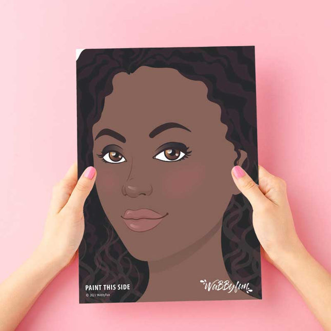 Wabbyfun Schmink Oefenbord A4 Tara Zijaanzicht rechtshandig